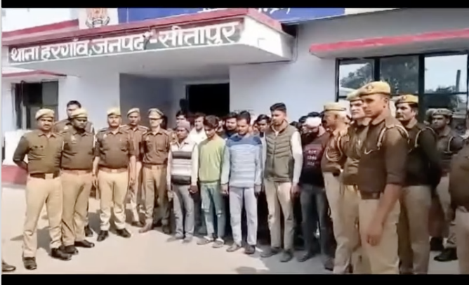 Detainees outside Sitapur police station